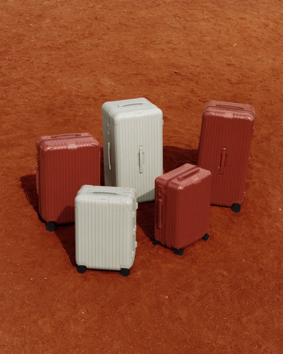 리모와, 에센셜 컬렉션에 ‘클레이·테라코타’ 신규 색상 출시 27-Image